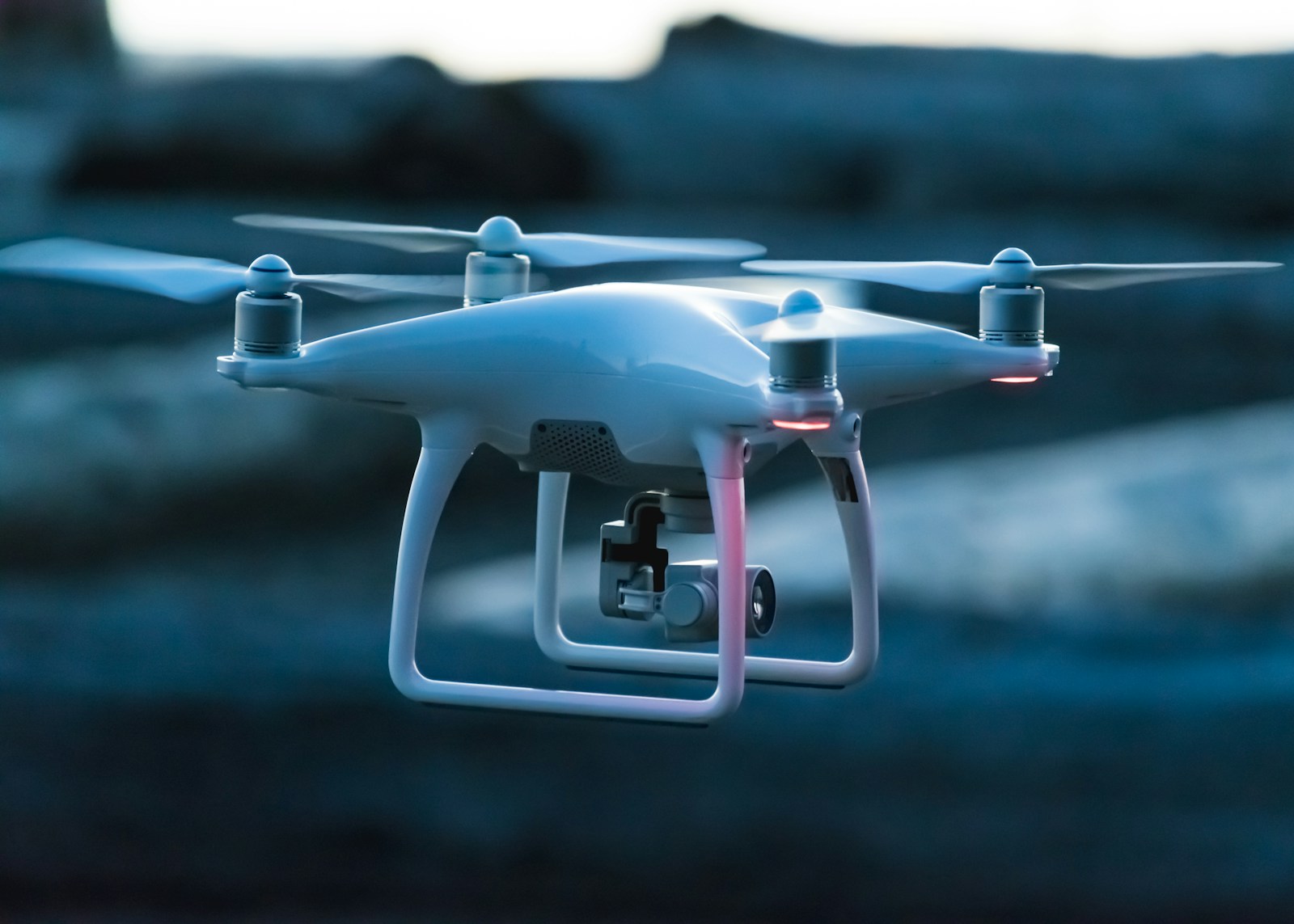 Sensor aéreo realizando captura visual de um ativo físico